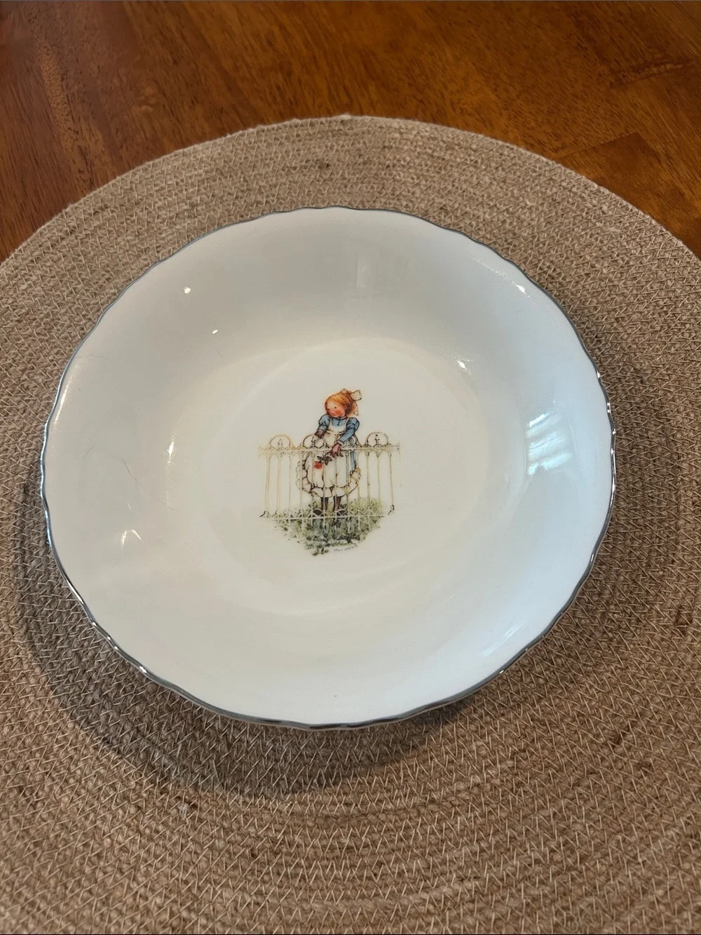 Vintage 1975 Holly Hobbie porcelain soup/salad plate.